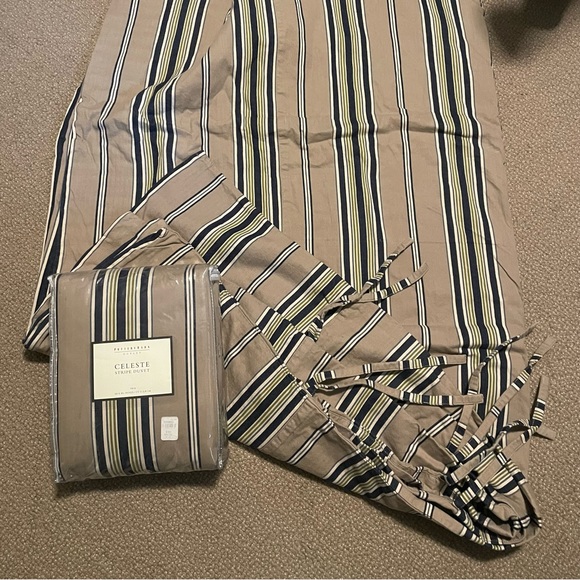 Pottery Barn Bedding Pottery Barn Duvets With Ties Twin Size Poshmark